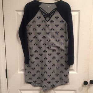 Maurice’s  size XS pullover thermal nightshirt